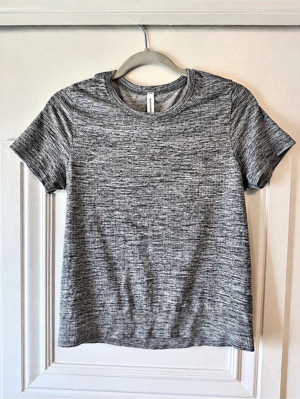 Athleta In Motion Seamless Heather Tee Gray